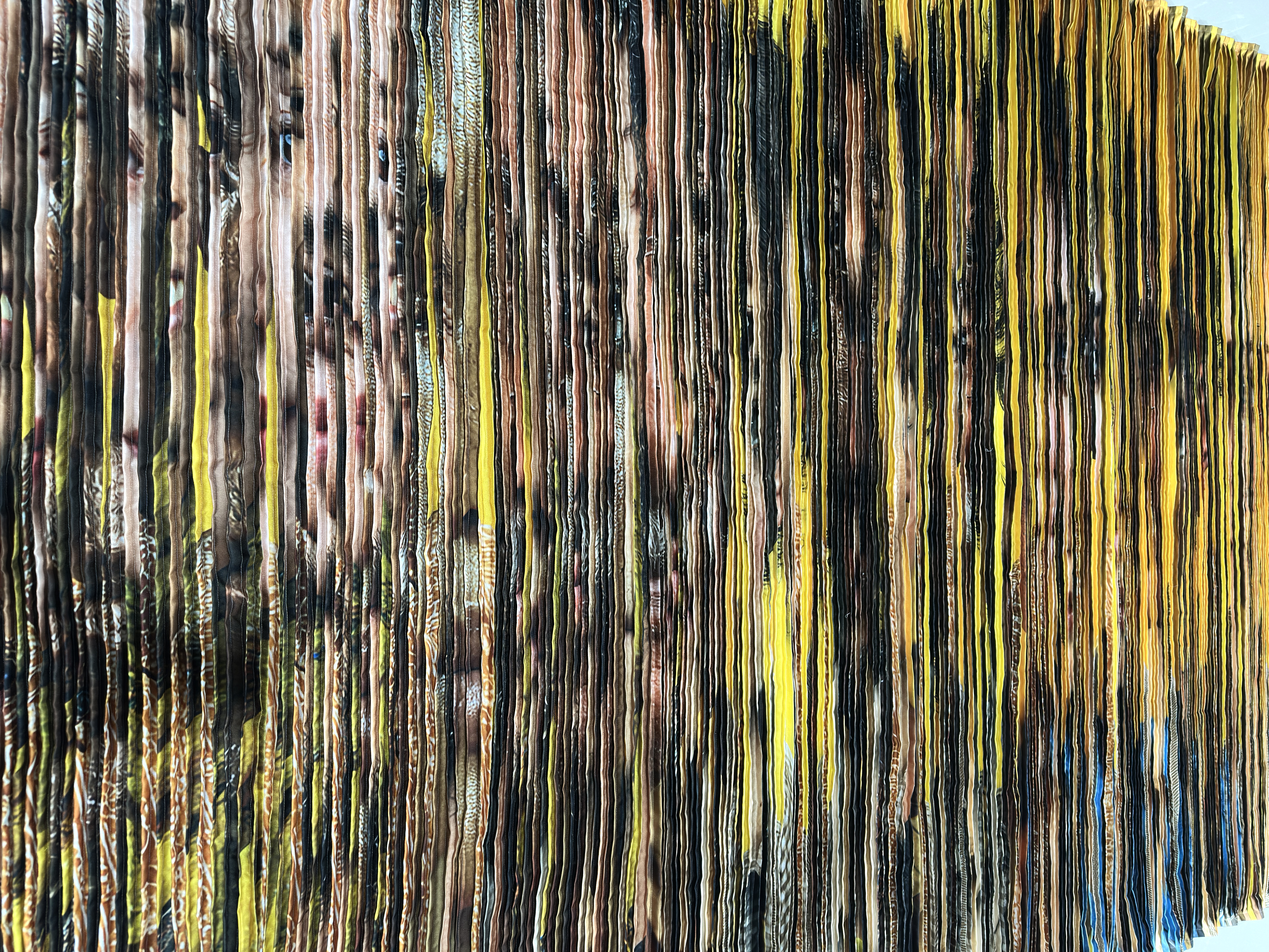 WAVE 20251216001, 600 x 300 cm, Sewing on printed fabric, 2025, JEON BYEONG SAM.jpg